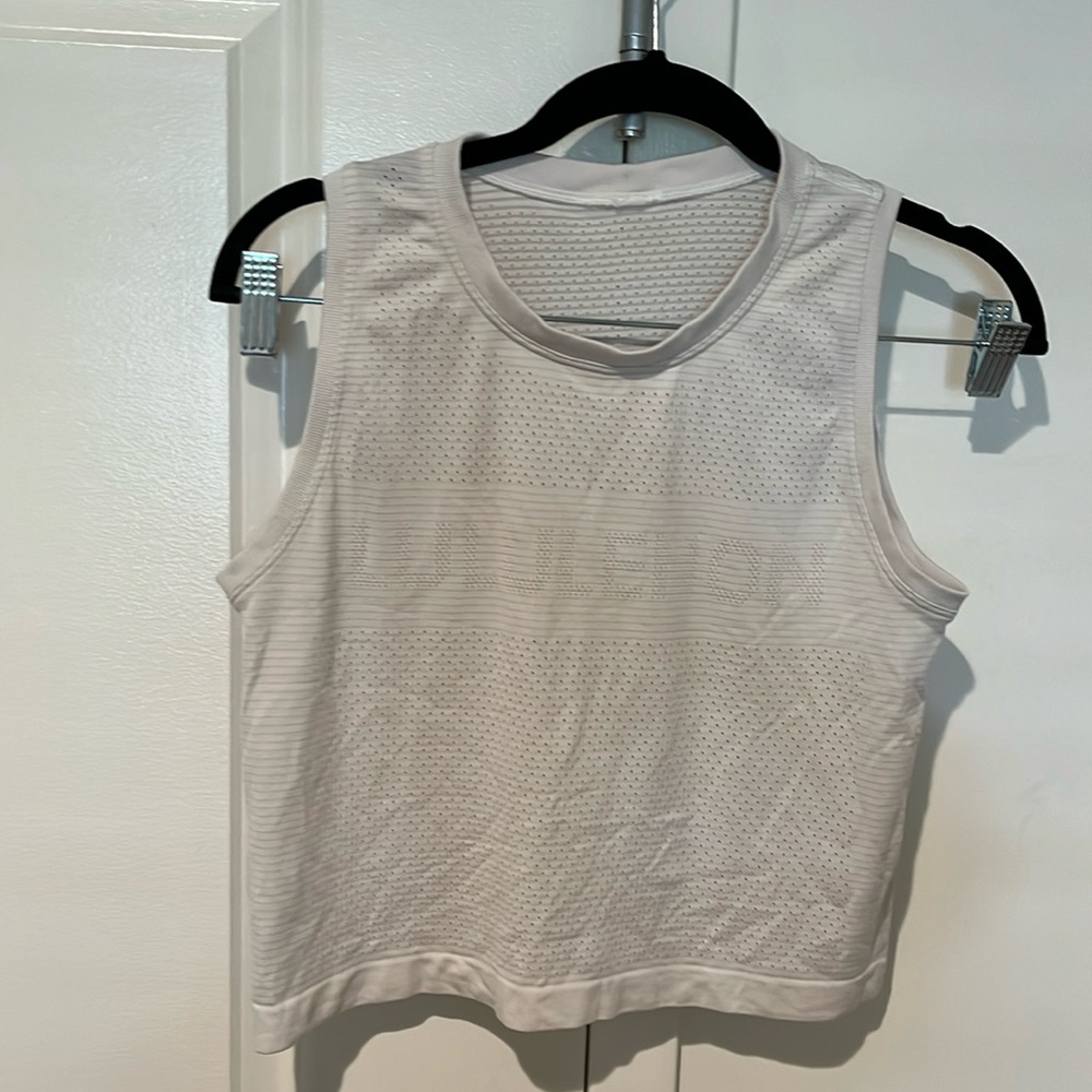 Lululemon tank size 4 white